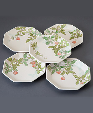 「色絵ふうせんかずら組皿」2016年径24×高3.5㎝