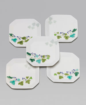 「色絵野葡萄組皿」2024年縦24×横24×高3㎝