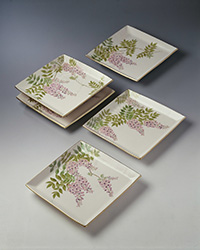 色絵山藤四方組皿